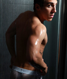 Boys in Shower Twink Tube 61abe587277d2.jpg