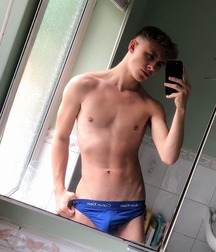 Cute Boys in Underpants GayBoysTube Selfies 61b3aeddacfdb.jpg