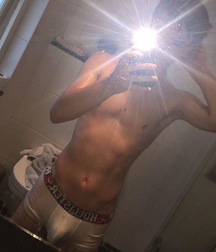 Cute Boys in Underpants Twink Tube Selfies Mirror 61cb60c55a591.png