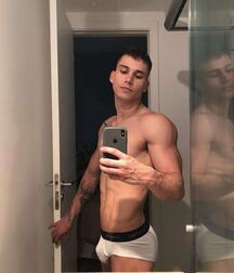 Cute Boys in Underpants Twink Tube Selfies Mirror 61cb60f5a8fbb.jpg