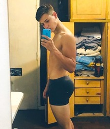 Cute Boys in Underpants Twink Tube Selfies Mirror 61cb6103c8749.jpg