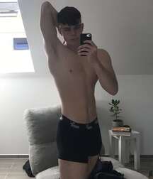 Cute Boys in Underpants Twink Tube Selfies Mirror 61cb6112973b2.jpg