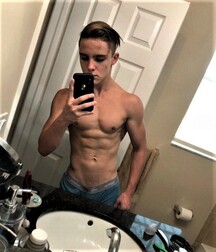 Cute Boys in Underpants Twink Tube Selfies Mirror 61cb611ddea6f.jpg