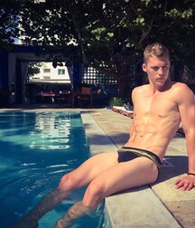 Swim Twink Tube Boys Strip Shirtless 61e9fe315c8a5.jpg