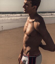 Hot Swimmer GayBoysTube Twinks Swim 621ea6c8d4d64.jpg