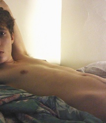 Selfies And Mirror Selfies Gay Porn 60dd0e971bc54.jpg