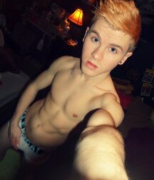Random Selfies Twink Tube 60e7a95abddf6.jpg