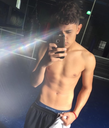 Random Selfies Twink Tube 60e7a99ba5161.png