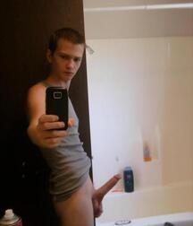 So many selfies I almost went blind trying to post them 60f22f9930c77.jpeg