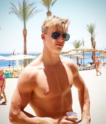 Jay Thompson Twink Tube 6105bee255f52.jpg