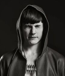 Luke Worrall Bad Boy Supper Model 61072c0f99449.jpg