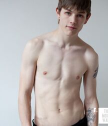 Luke Worrall Bad Boy Supper Model 610730e48ae9d.jpg