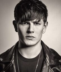 Luke Worrall Bad Boy Supper Model 6107313a0a1ef.jpg