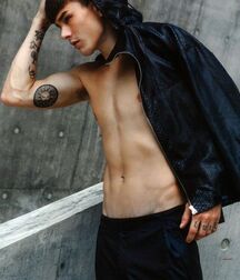 Luke Worrall Bad Boy Supper Model 610733fade0cb.jpg