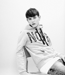 Luke Worrall Bad Boy Supper Model 6107342b81034.jpg