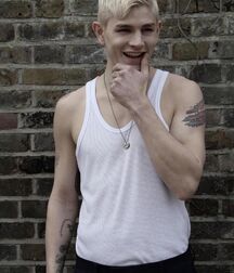 Luke Worrall Bad Boy Supper Model 6107460d38048.jpg