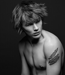 Luke Worrall Bad Boy Supper Model 6107462d299cc.jpg