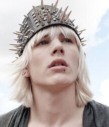 Luke Worrall Bad Boy Supper Model 6107462f05166.jpg