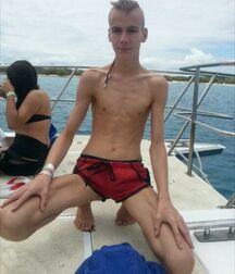 Miscellaneous Images Of Guys Twink 61157a14cd444.jpg