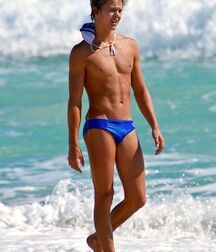 Hodge Podge Twink Tube 6126ecd6d8833.jpg