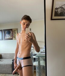 Palate Cleanser Gay Twink Tube 615a4d2cb97b9.jpg