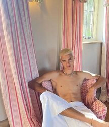 Not A Meatless Monday Twink Tube 6180833dd60b6.jpg