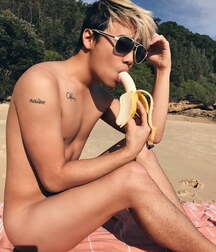 Not A Meatless Monday Twink Tube 618089b855d37.jpg