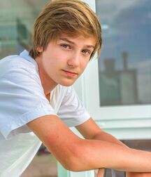 Wanking Wednesday Twink Tube Easy 61cce3c053428.jpg