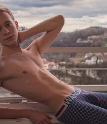 Not A Meatless Monday Delicious Twinks 61ef3b2e50441.jpg