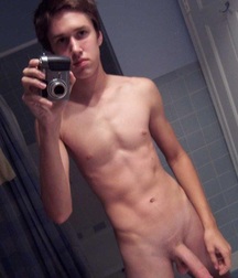 LR2T BOYPICS204 5820507bd0136.jpg