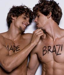 Hugging and Kissing 57e7df8253d99.jpg