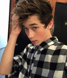 Lads! Twink Tube Boys 60e0e1ee1603f.jpg