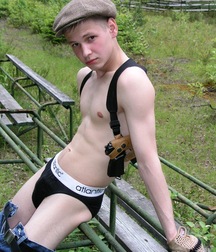 Bolik Solo Gay Porn 60fe2fe481f30.jpg