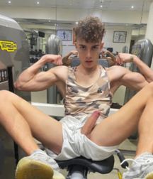 Muskel boys Twink Tube 60ddb7610bca7.png