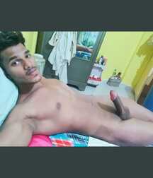whatsapp's random hotties boys porn 611813bf7be18.jpg