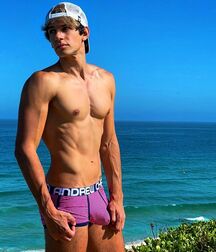 TWINK TUBE ENRICO LAVIGNE ART COLLECTION 60fa97c8a6a57.jpg