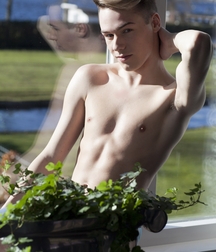 Beautiful Fashion Model Twink Tube 60fbb932b9a3b.jpg