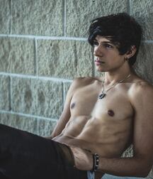 ENRICO LAVIGNE - Boy Porn Beauty 61057fdfc3aa9.jpg