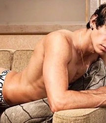 ENRICO LAVIGNE - Boy Porn Beauty 610580357efa7.jpg