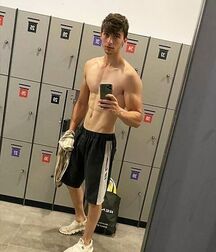 Twink Tube Ron Levi - American Model 61067e9e239fa.jpg