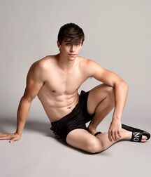 Twink Tube Ron Levi - American Model 61067ec8c758b.jpg