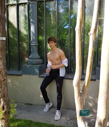 ANDRII LEVCHENKO - Art Collection Twink Tube 6112980f6d250.jpg