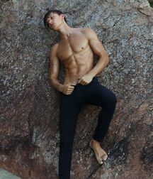 ANDRII LEVCHENKO - Art Collection Twink Tube 6112982e9944b.jpg