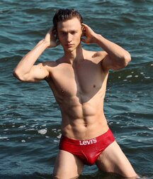 ANDRII LEVCHENKO - Art Collection Twink Tube 61129846ca721.jpg