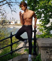 ANDRII LEVCHENKO - Art Collection Twink Tube 611298b465159.jpg