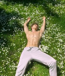 ANDRII LEVCHENKO - Art Collection Twink Tube 61129909d4061.jpg