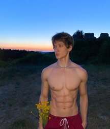 ANDRII LEVCHENKO - Art Collection Twink Tube 6112990e51556.jpg