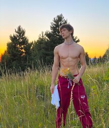 ANDRII LEVCHENKO - Art Collection Twink Tube 6112991852161.jpg