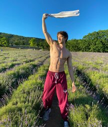 ANDRII LEVCHENKO - Art Collection Twink Tube 6112991a4f23c.jpg