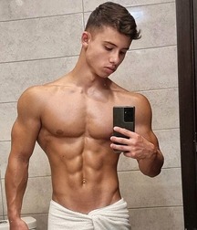 ALEX JECHEV - PROFESSIONAL MODEL AND BODYBUILDER  6113cd2491061.jpg